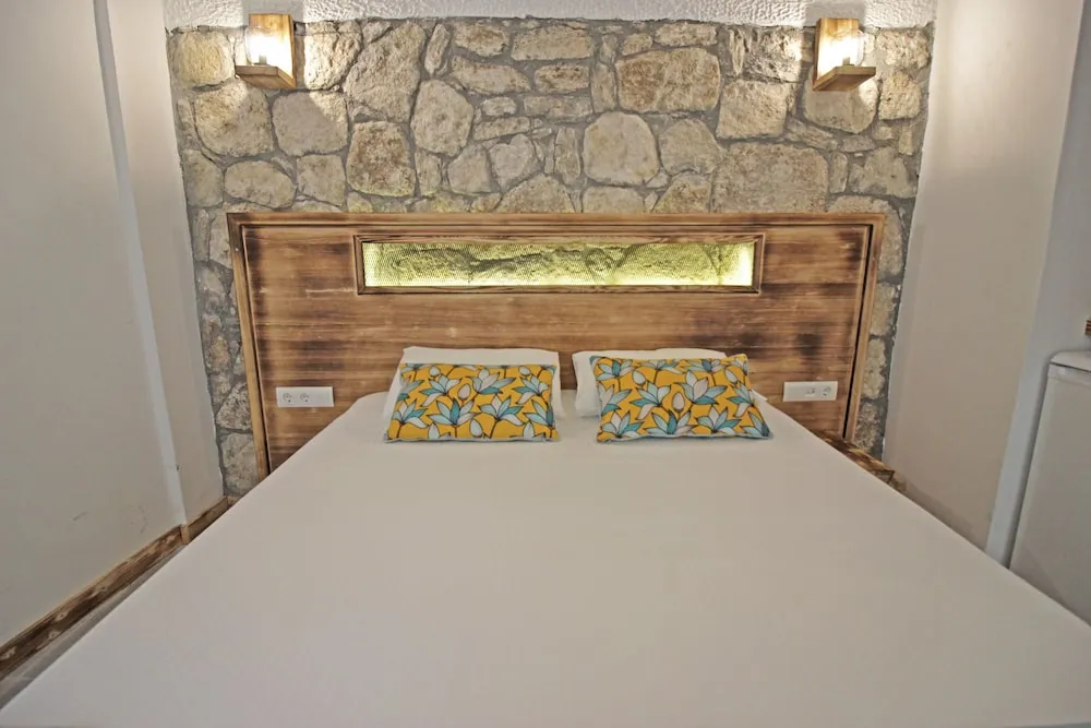 Deluxe Stüdyo Süit, Tepe Manzaralı