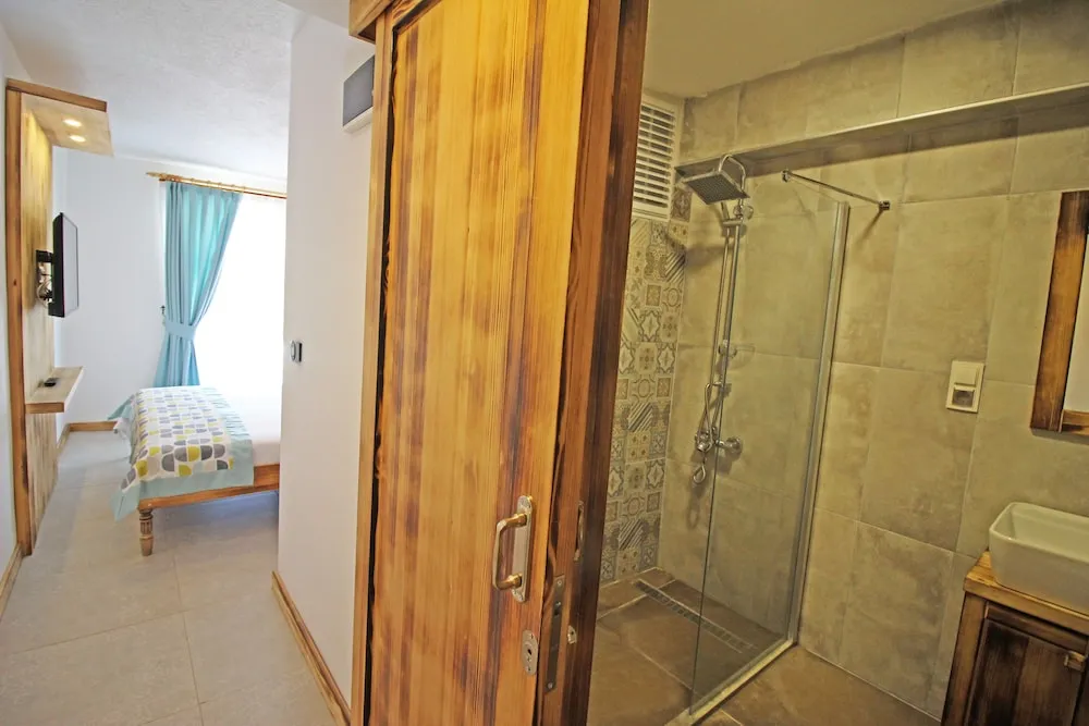 Economy Oda, Şehir Manzaralı