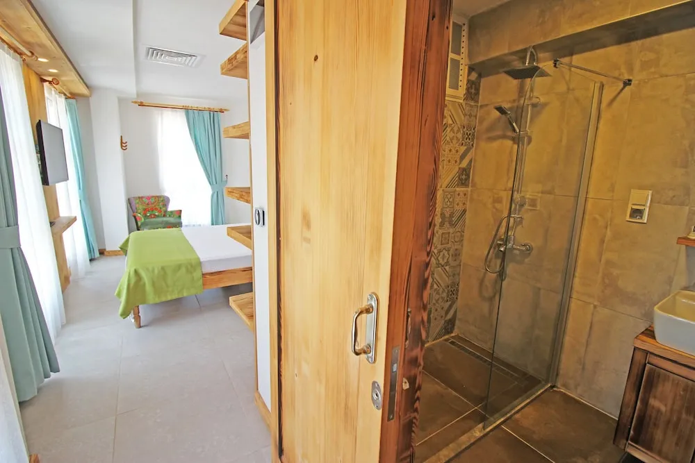 Economy Oda, Şehir Manzaralı