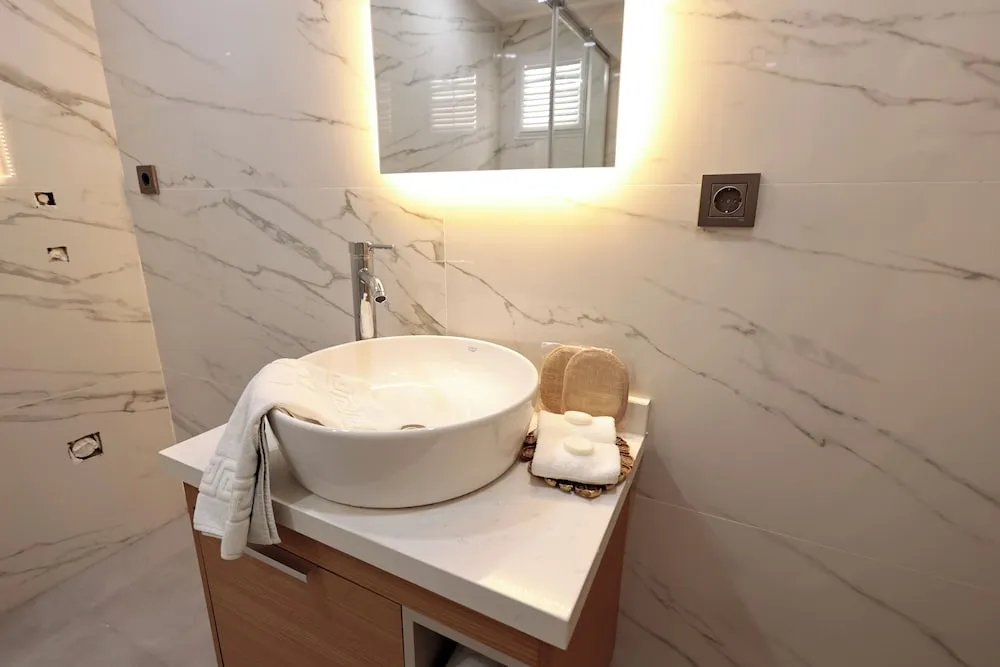 Luxury Daire, 1 Çift Kişilik Yatak ve Çekyat, Sıcak Su Küveti, Şehir Manzaralı