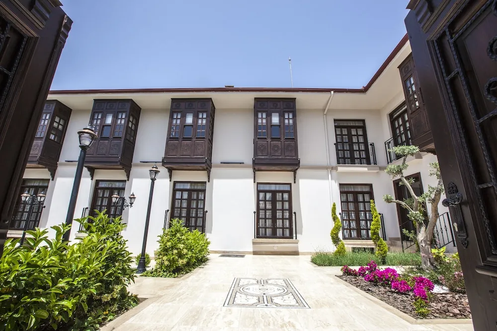 Deluxe Tek Büyük veya İki Ayrı Yataklı Oda
