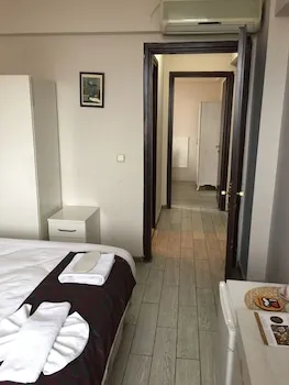Bufes Hotel