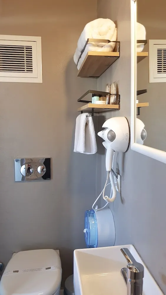 Panoramic Tek Büyük Yataklı Oda