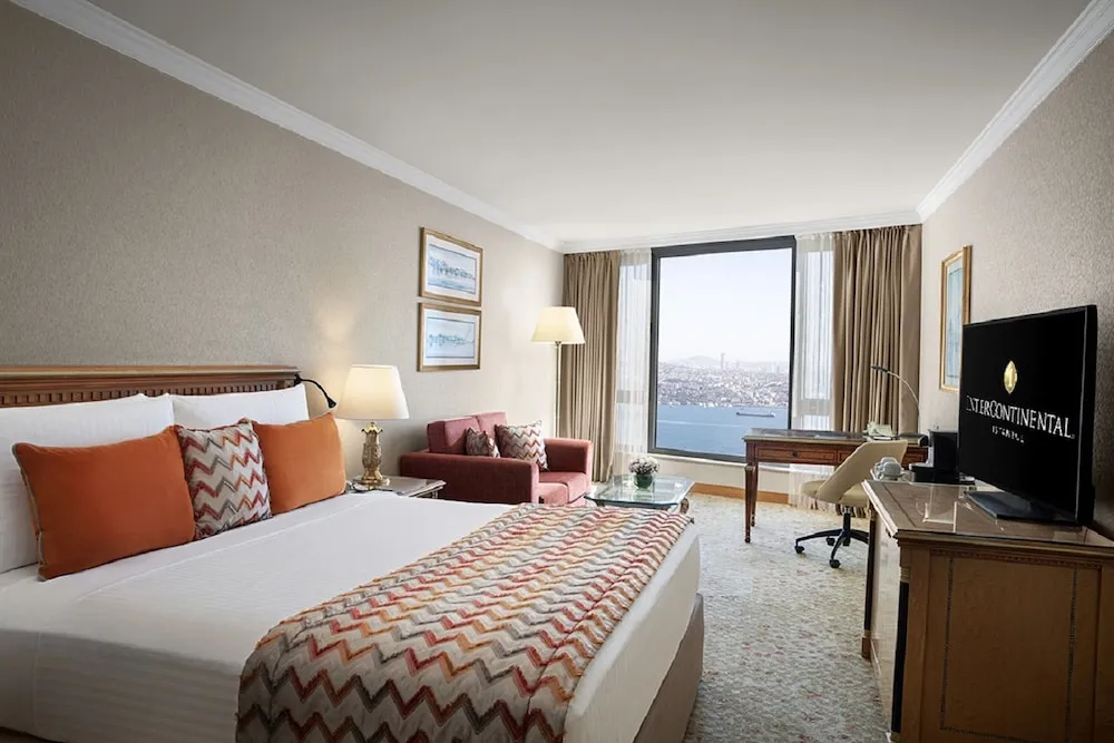 Premium Oda, 1 En Büyük (King) Boy Yatak, Sigara İçilebilir, Deniz Manzaralı