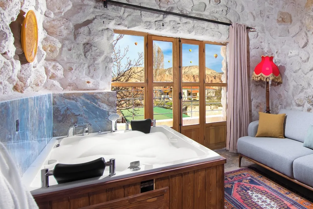 Deluxe Oda, Küvet, Vadi Manzaralı