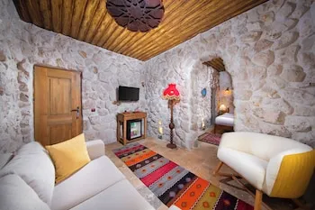 Cappadocia Çavuşin Stone House