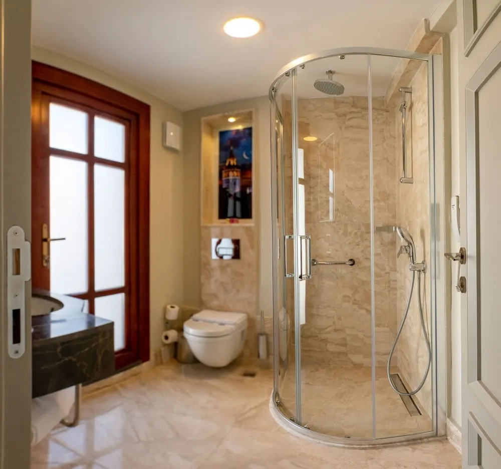 Deluxe Tek Büyük Yataklı Oda, Balkon