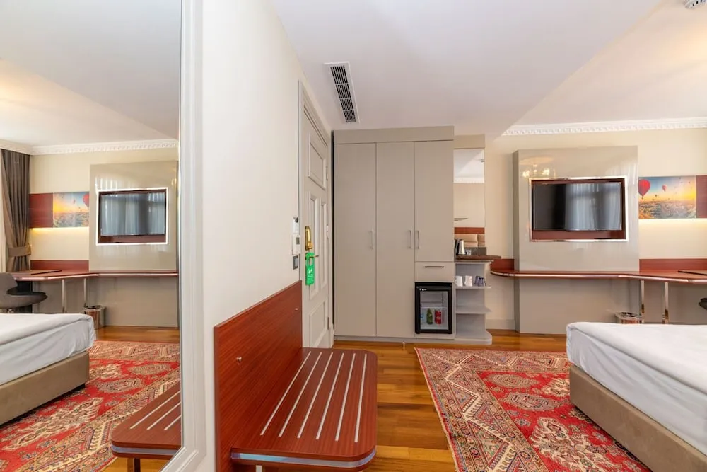 Deluxe Tek Büyük Yataklı Oda, Balkon