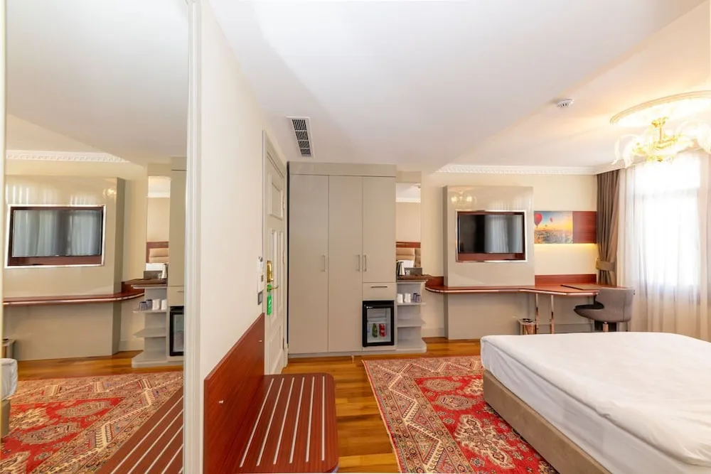 Deluxe Tek Büyük Yataklı Oda, Balkon