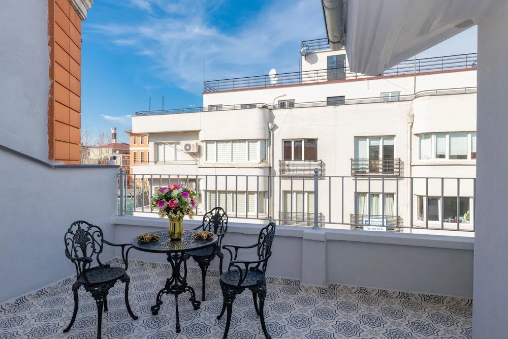 Deluxe Tek Büyük Yataklı Oda, Balkon