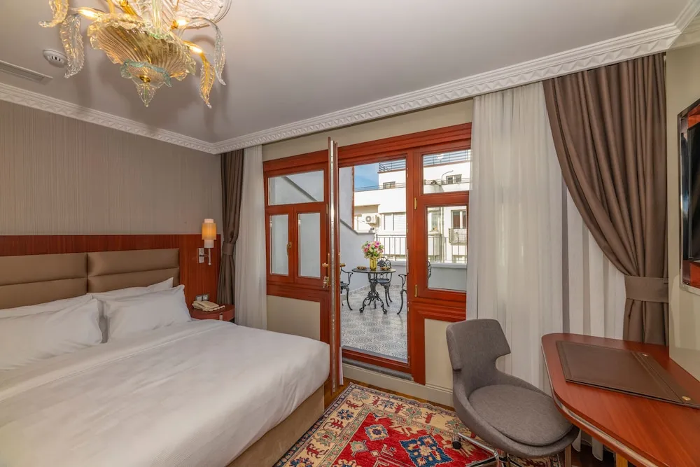 Deluxe Tek Büyük Yataklı Oda, Balkon