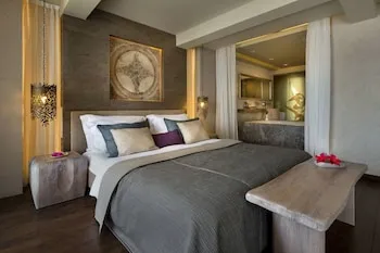 Martı Hemithea Hotel