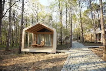 Longosphere Glamping