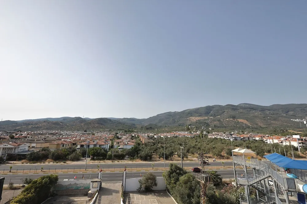 Standard Tek Büyük veya İki Ayrı Yataklı Oda, 2 Tek Kişilik Yatak, Sigara İçilmez, Dağ Manzaralı