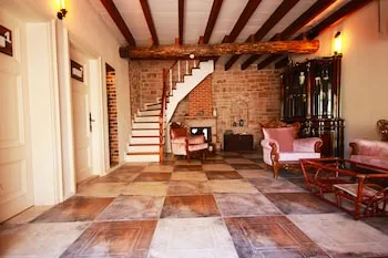 Lunaria Guest House