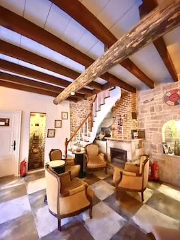 Lunaria Guest House