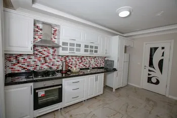 Jalal VIP Suite Hotel