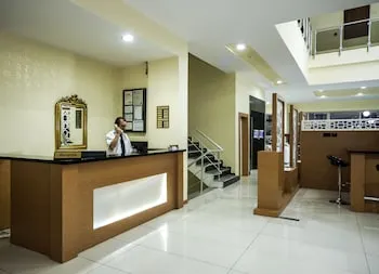 Santa Marina Hotel