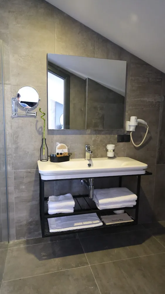 Deluxe Tek Büyük Yataklı Oda, Deniz Manzaralı