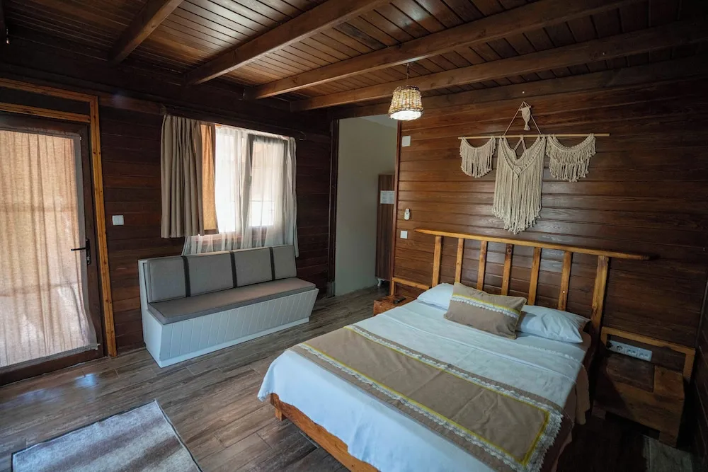Deluxe Kır Evi
