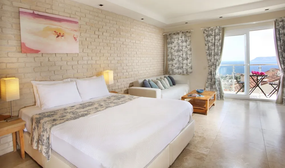 Junior Süit, Balkon, Deniz Manzaralı
