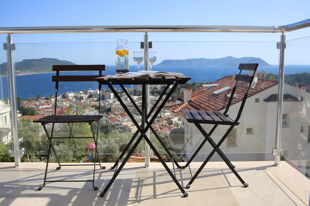 Junior Süit, Balkon, Deniz Manzaralı