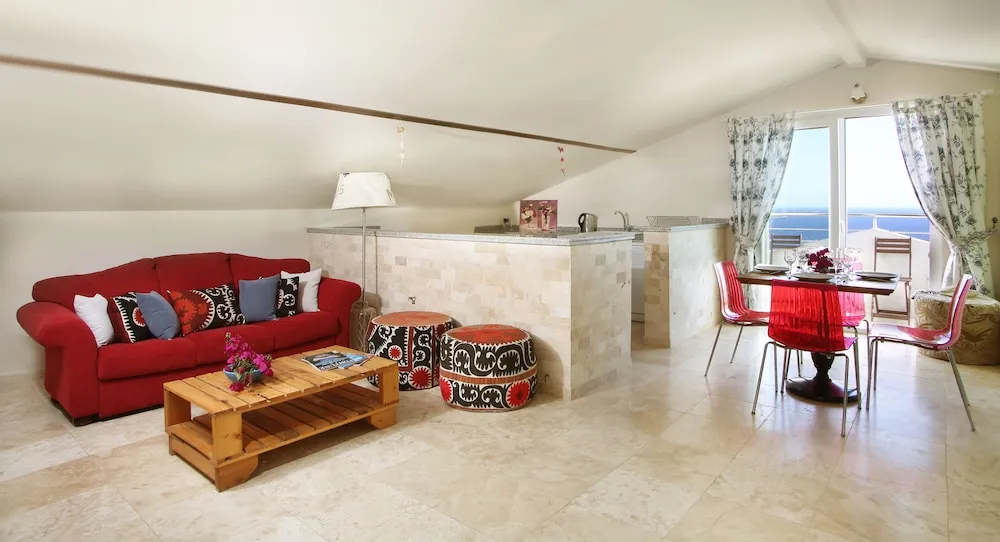 Çatı Katı Süiti (Penthouse), Teras