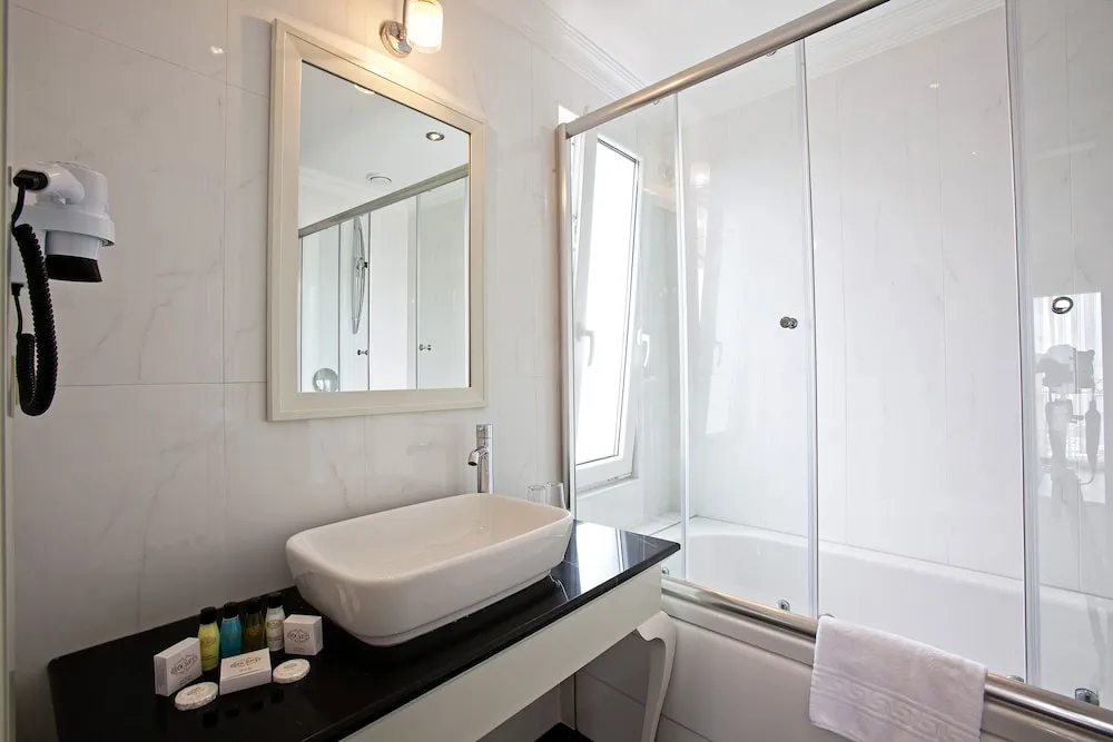 Standard Double Room - Ground Floor