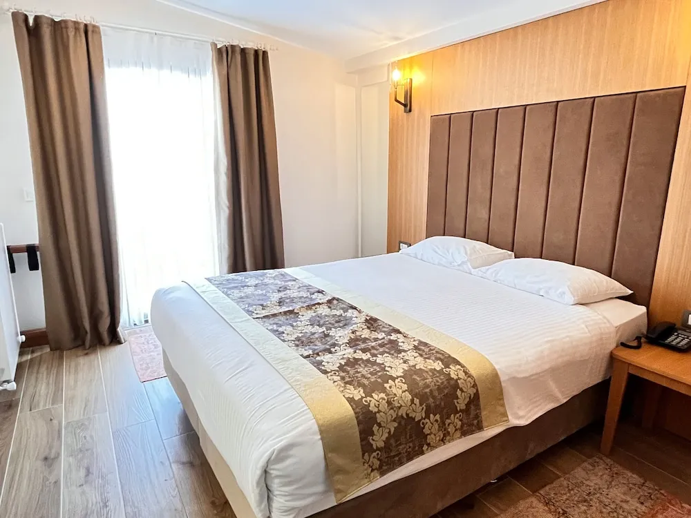 Superior Tek Büyük Yataklı Oda, Balkon, Deniz Manzaralı