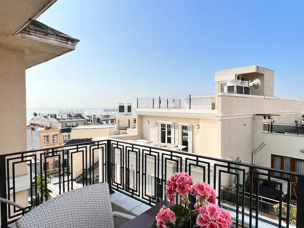 Superior Tek Büyük Yataklı Oda, Balkon, Deniz Manzaralı