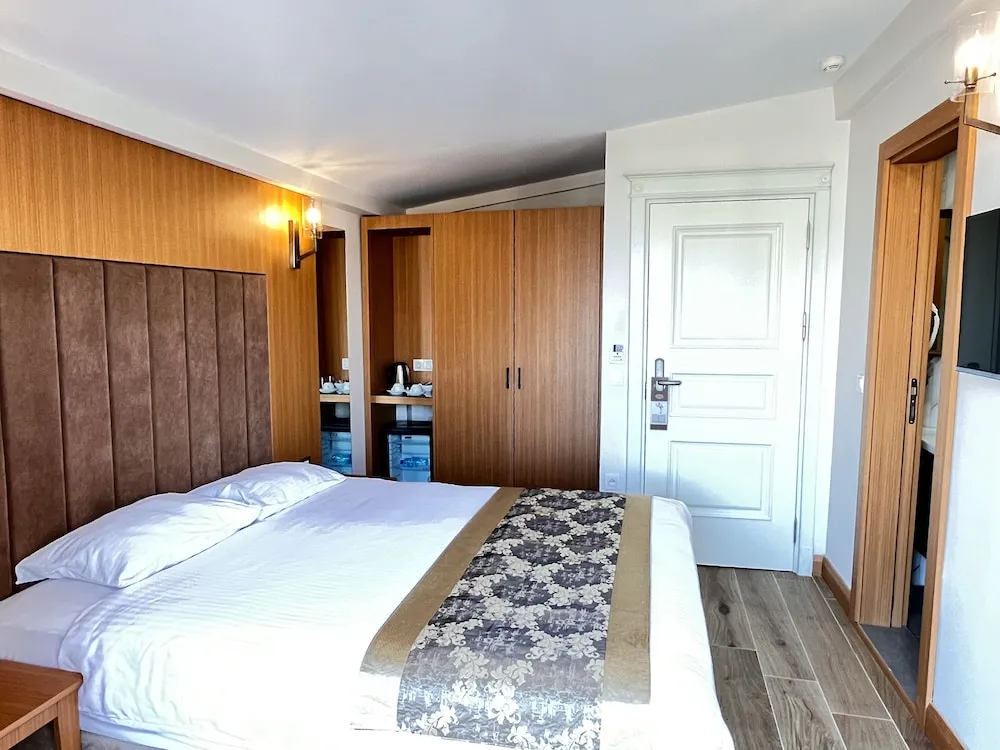 Superior Tek Büyük Yataklı Oda, Balkon, Deniz Manzaralı