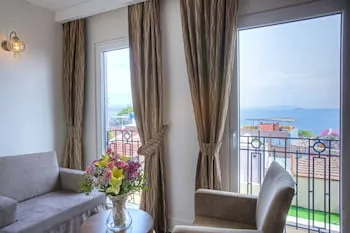 Aren Suites
