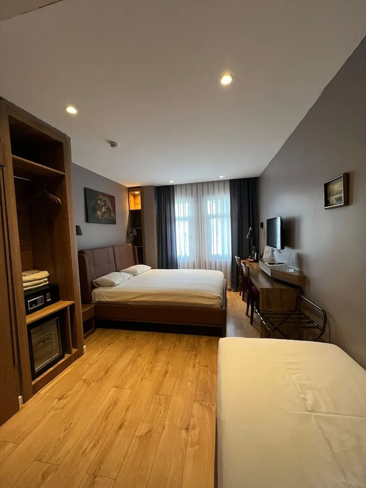 Premium Üç Kişilik Oda