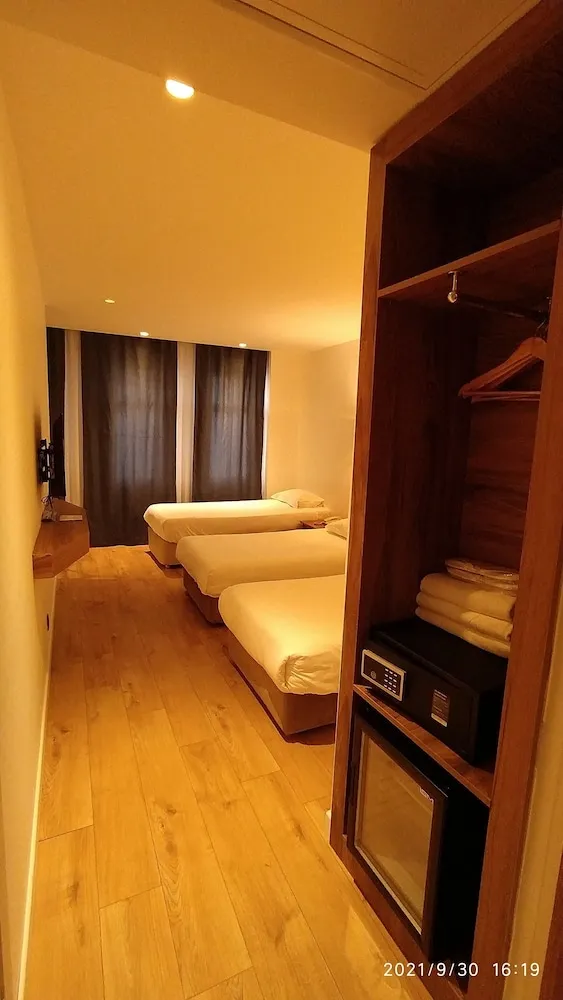 Premium Üç Kişilik Oda