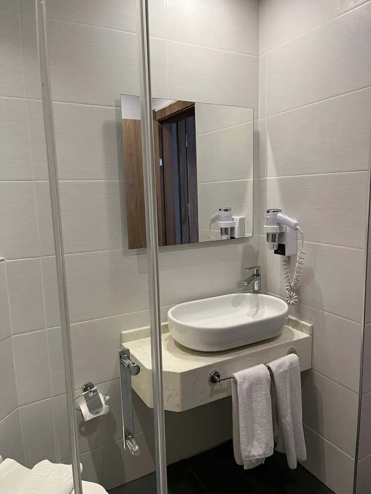Premium Üç Kişilik Oda