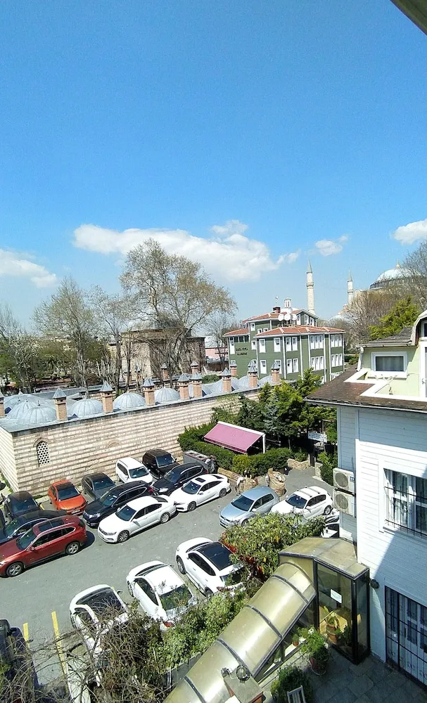Premium Tek Büyük veya İki Ayrı Yataklı Oda