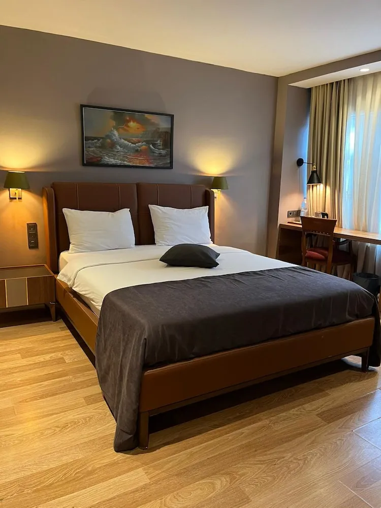 Premium Tek Büyük veya İki Ayrı Yataklı Oda