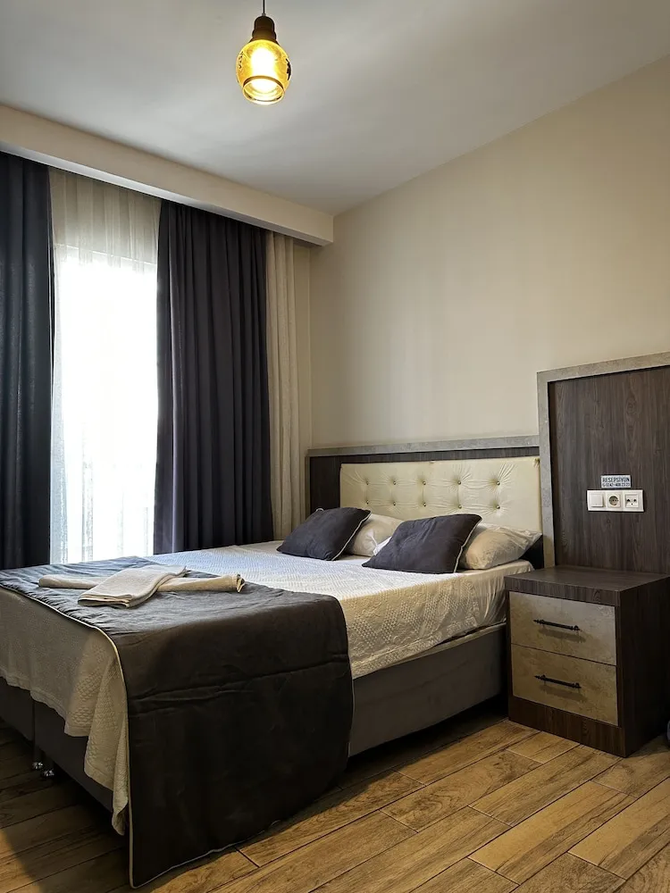 Comfort Tek Büyük Yataklı Oda