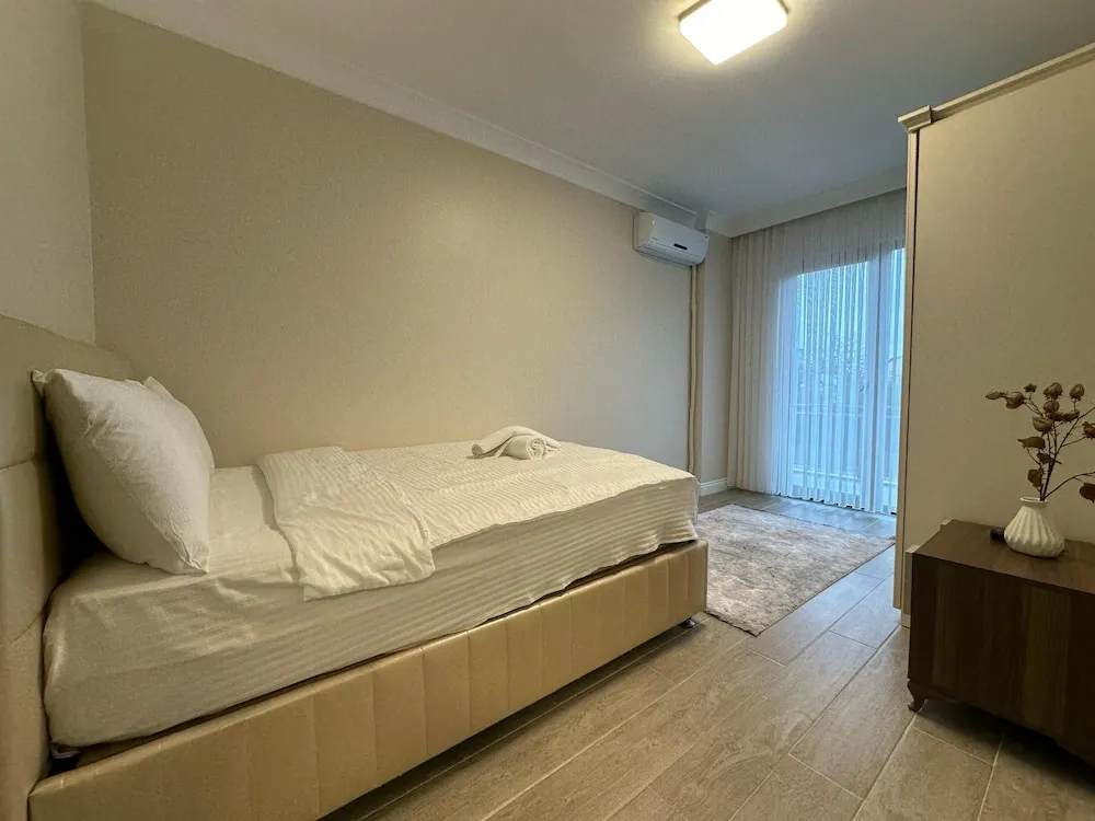 Villa, 4 Yatak Odası, Sigara İçilmez, Bahçeli
