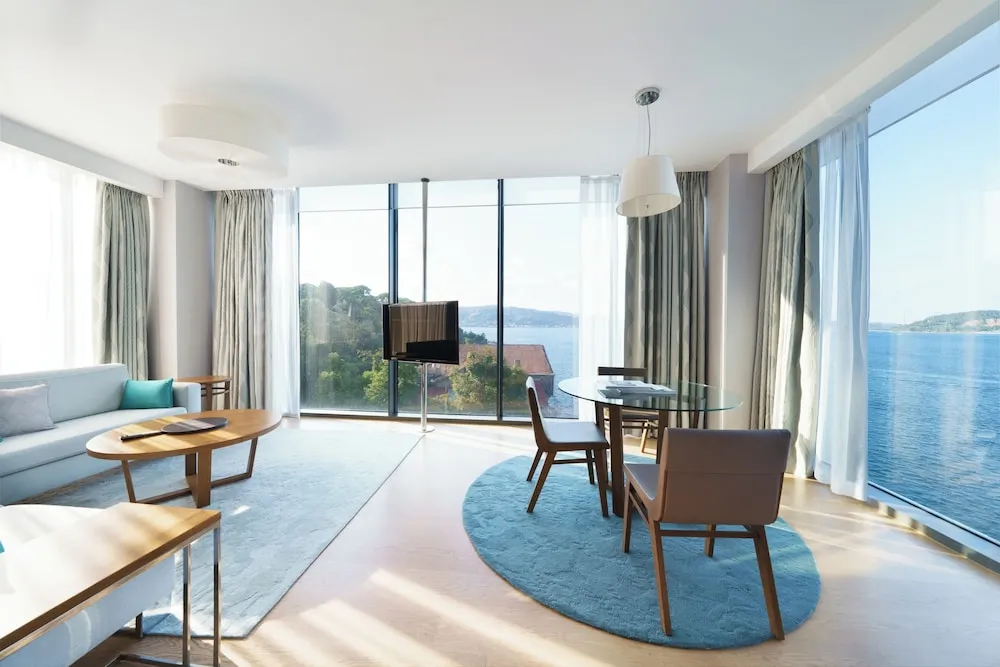 Deluxe Süit, 1 En Büyük (King) Boy Yatak (Family, Bosphorus View)