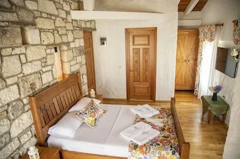 Stone Garden Tas Hotel