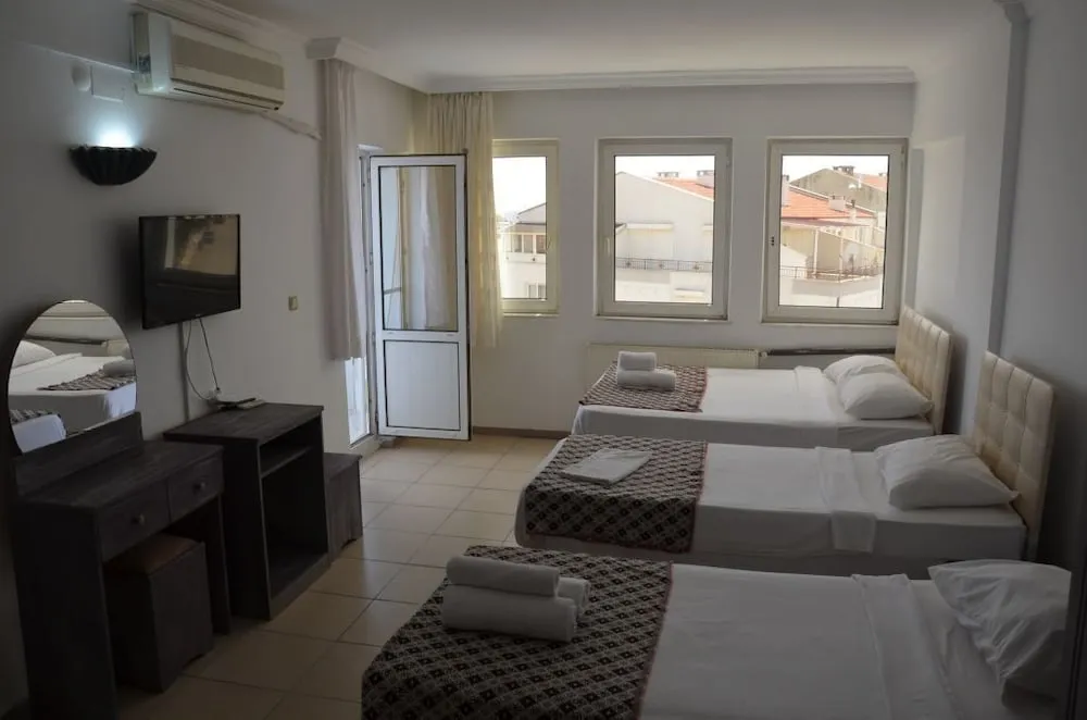 Classic Tek Büyük veya İki Ayrı Yataklı Oda, Deniz Manzaralı