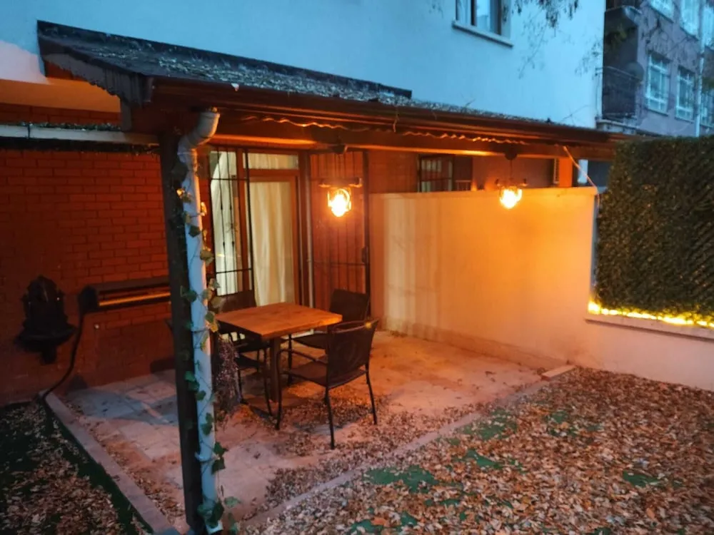 Panoramic Süit, Bahçe Manzaralı, Bahçeli
