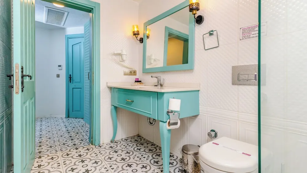 Economy Üç Kişilik Oda (Bodrum Kat)