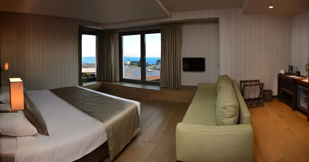 Deluxe Oda, 1 Çift Kişilik Yatak, Deniz Manzaralı, Köşe
