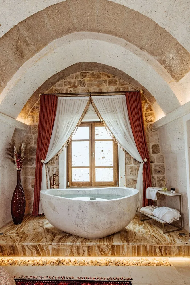 VR104 Stone Arched Luxury Suite