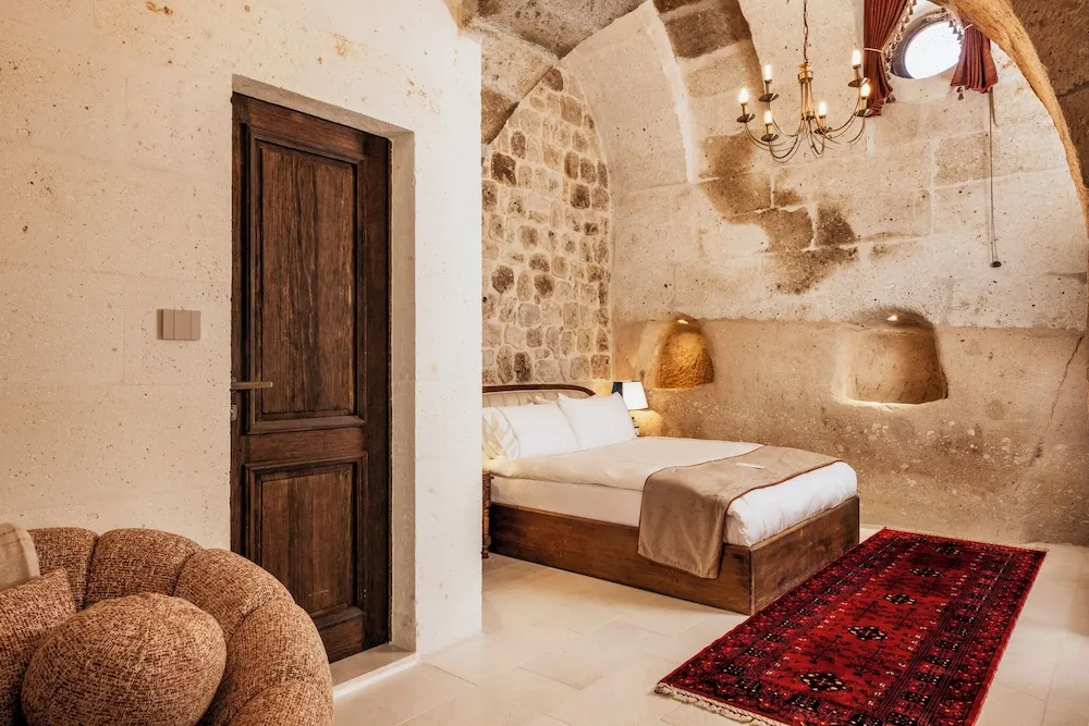 VR101 Heritage Junior Suite