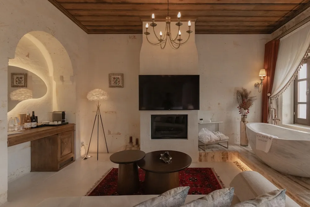 VR203 Stone Arched Honeymoon Suite