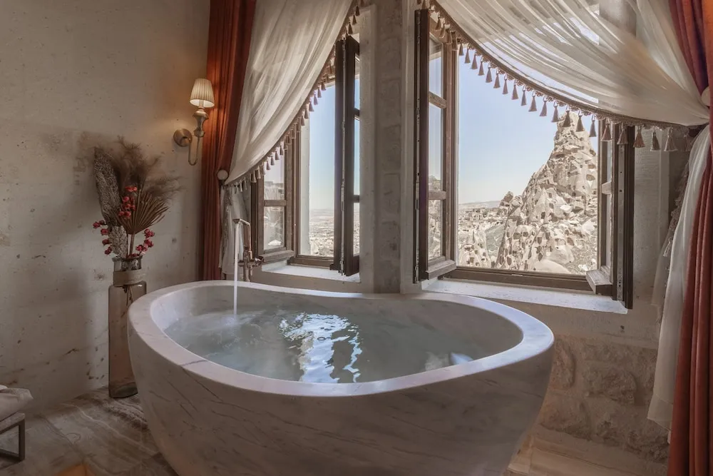 VR203 Stone Arched Honeymoon Suite