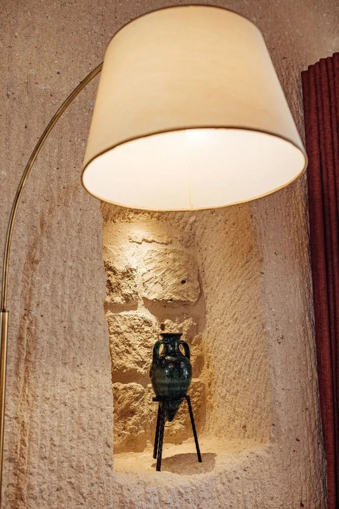 VR777 Natural Cave Queen Suite